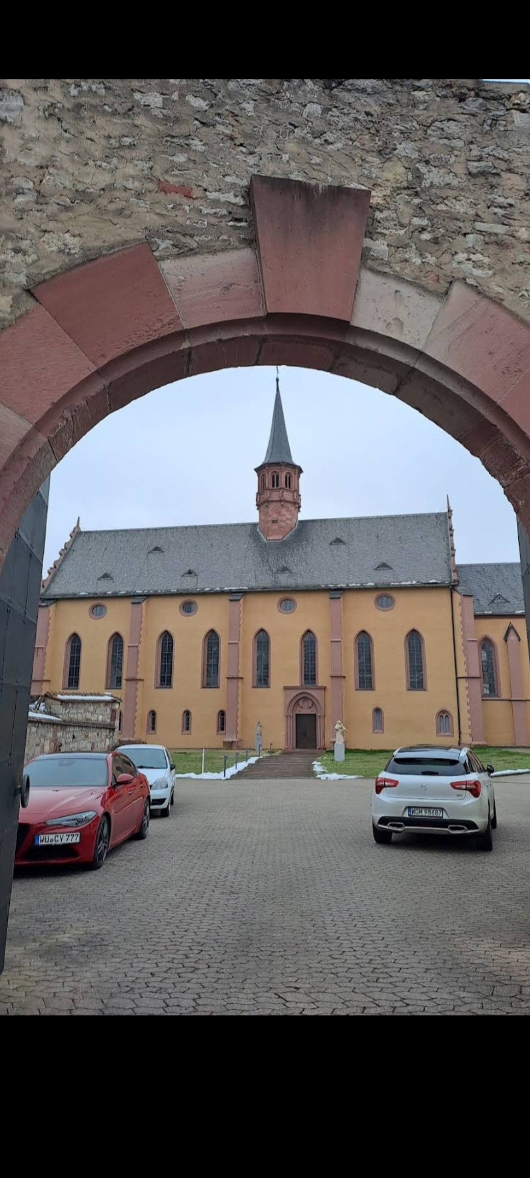 Zum Kloster gehört in Franken unbedingt die Weinstube.😉🍷